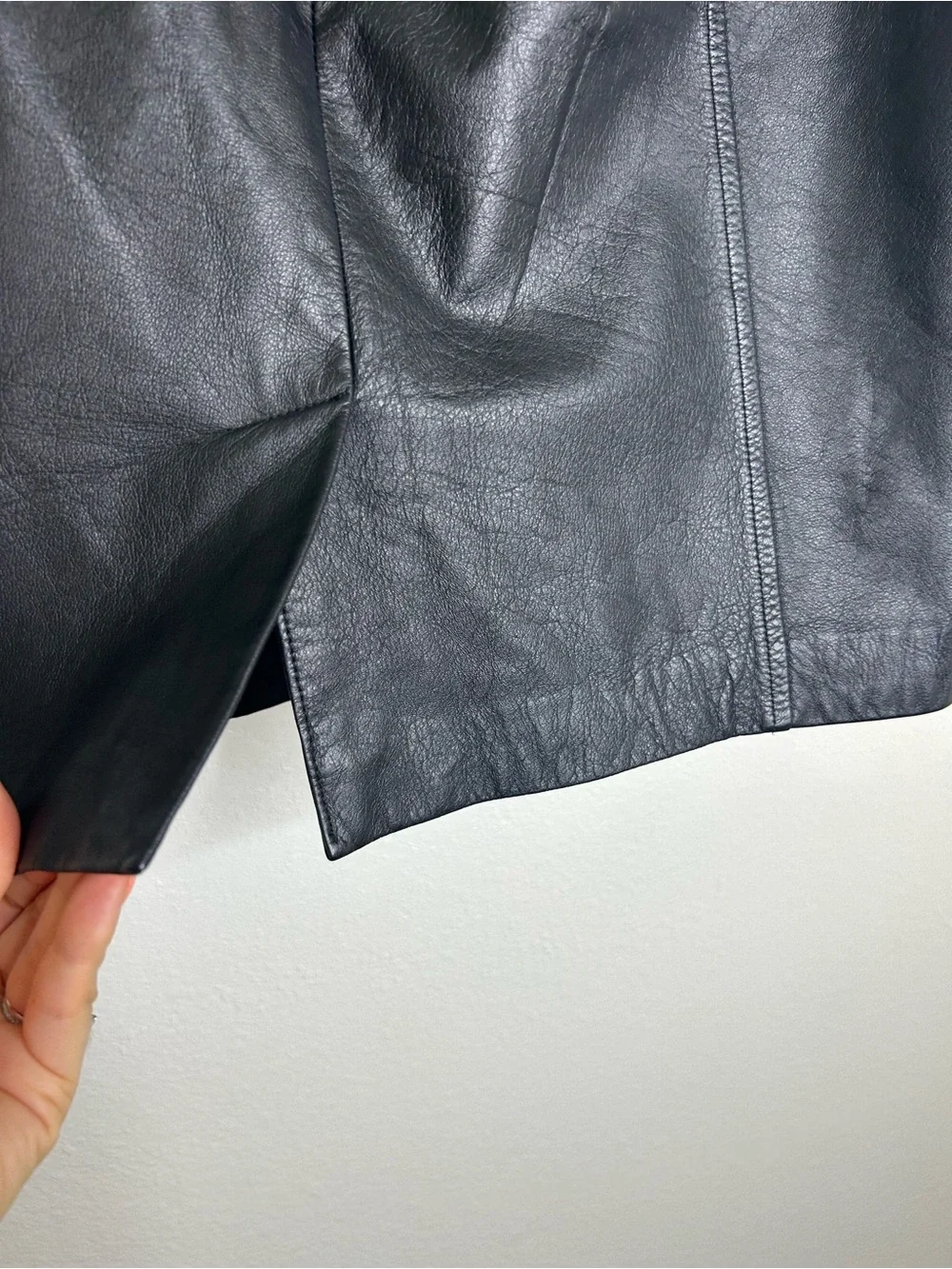 Ann Taylor LOFT 100% Genuine Leather Black Knee Length Pencil Skirt Size 8